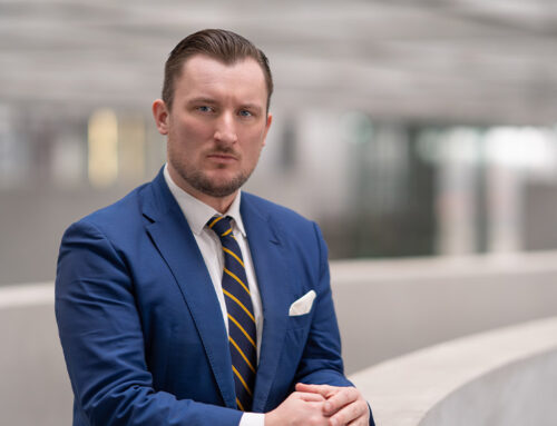 Social-Media-Verbot soll dem Absatz der digitalen Identität dienen