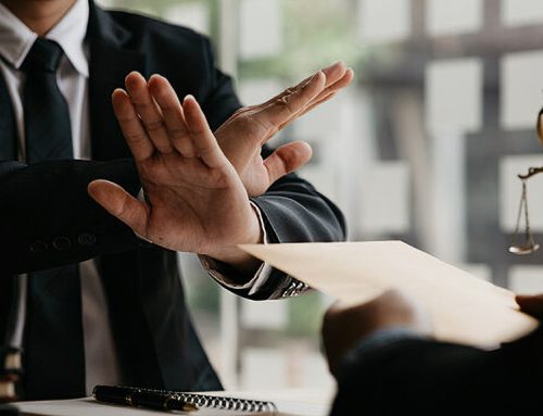 Entwurf eines Gesetzes zur Ermöglichung des Verzichts auf die Amtsbezüge durch Mitglieder der Bundesregierung und Parlamentarische Staatssekretäre